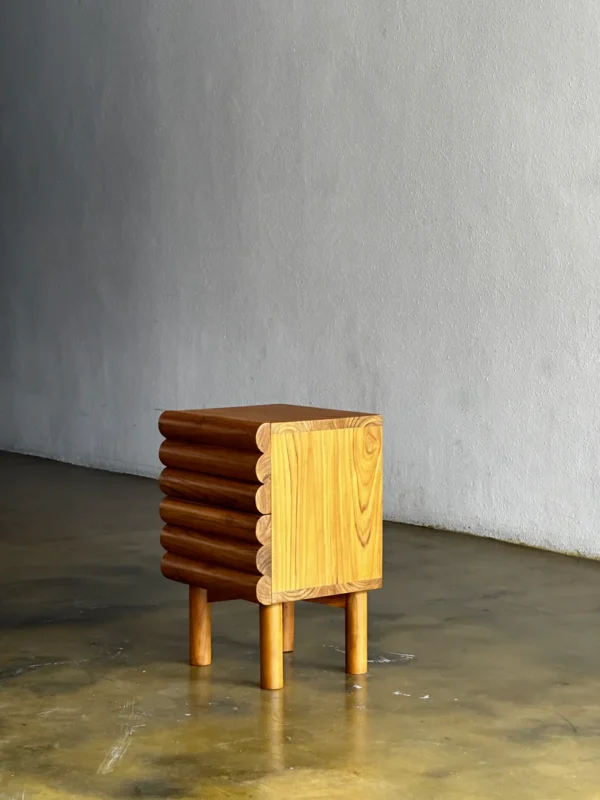 Nakas minimalis salur