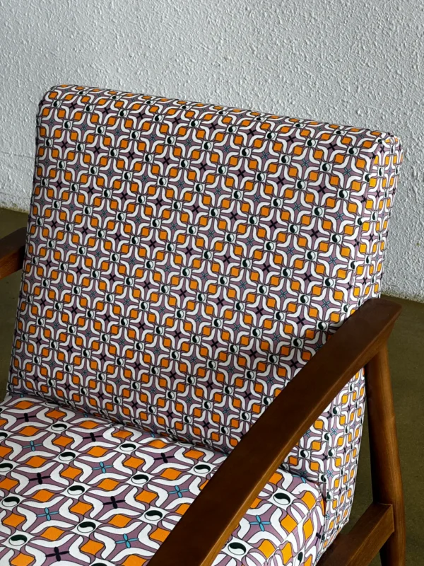 Kursi Klasik Berlengan Full Bantalan Kayu Jati Jepara