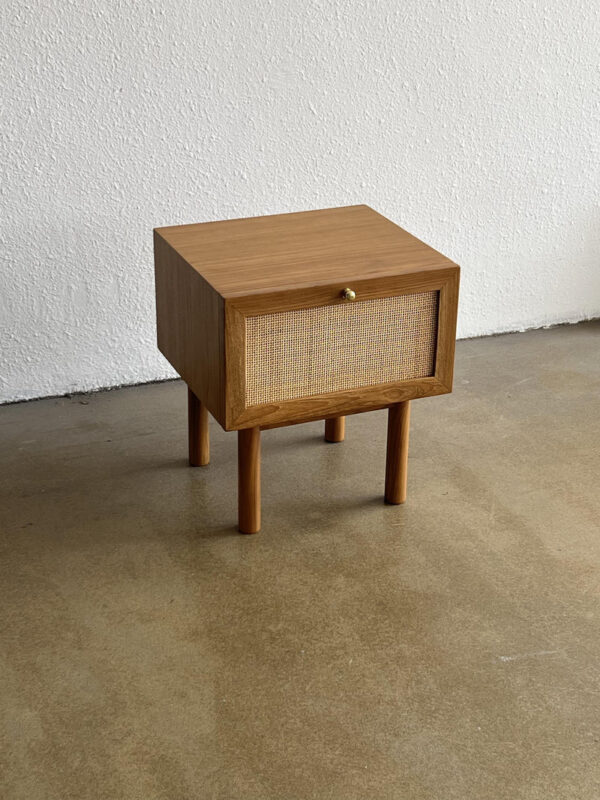 nakas minmalis kombinasi rotan squer