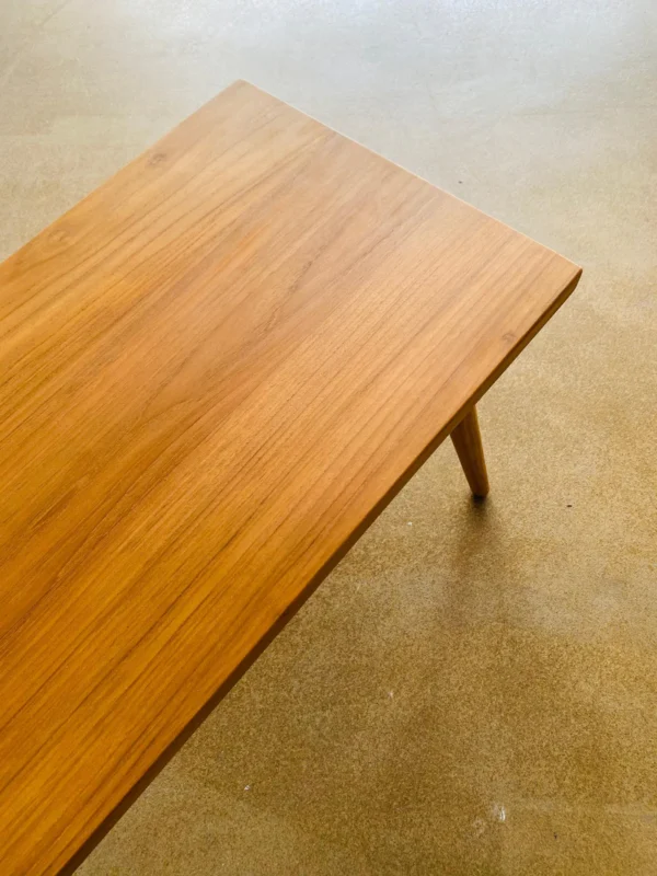 Bench minimalis retro