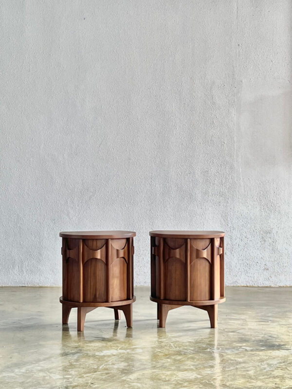 Nakas oval motif diamon