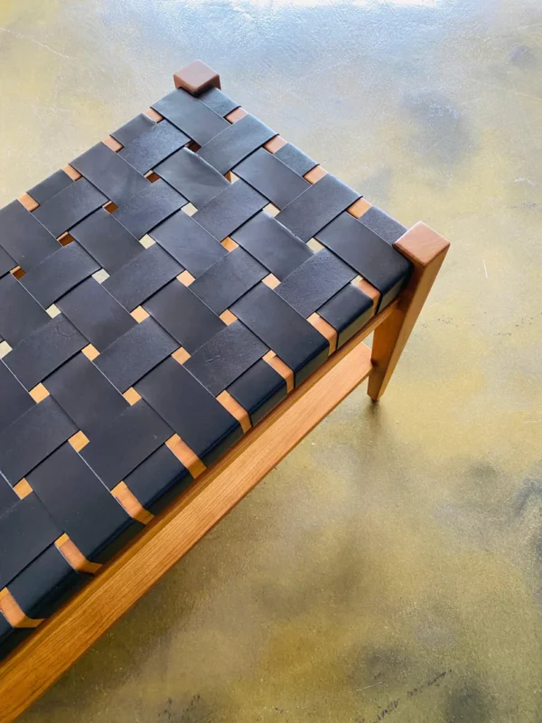 Bench Minimalis Kulit Jati Rio Black