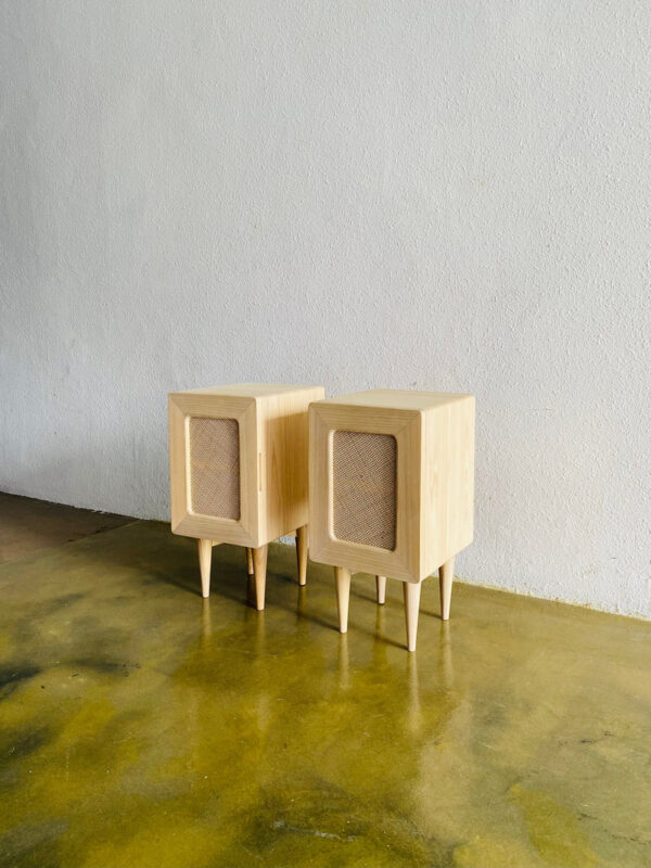 Nakas minimalis kombinasi rotan 1 pintu