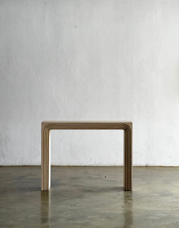 Meja konsul minimalis salur kayu jati untuk ruang tamu