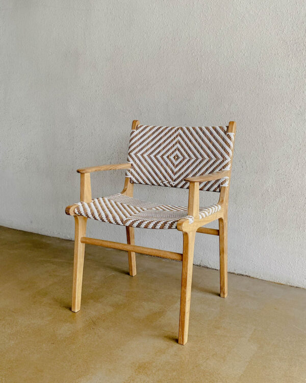 kursi minimalis bergaya klasik