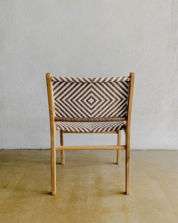 kursi minimalis bergaya klasik