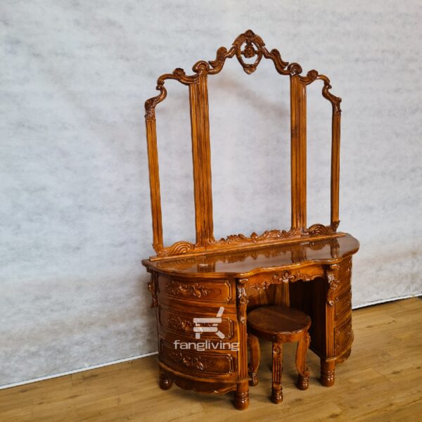 Tempat Rias Ukir Kupu Jati Jepara – Elegan & Mewah