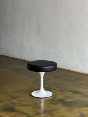 stool kaki besi minimalis elegan
