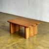 Meja retro minimalis dari kayu jati solid dengan desain kaki kotak khas vintage