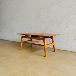 Meja tamu minimalis kombinasi rotan alami dan kayu jati Jepara handmade