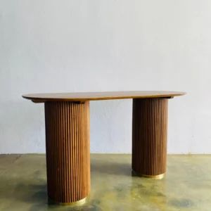 Meja bar kaki salur jati dan besi desain minimalis