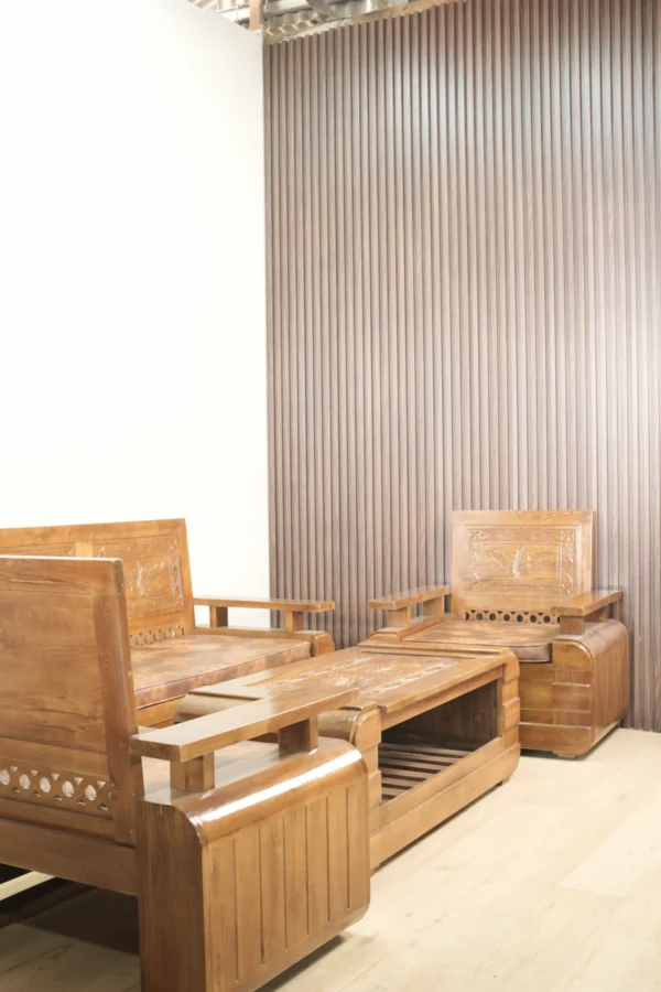 set kursi tamu kayu jati ukiran klasik motif burung 211 dengan meja kopi natural jepara