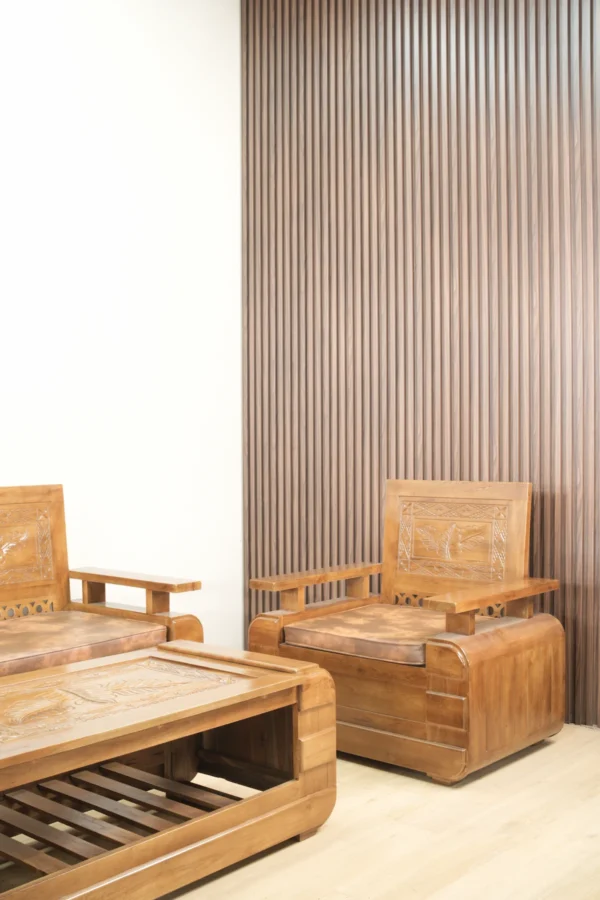 set kursi tamu kayu jati ukiran klasik motif burung 211 dengan meja kopi natural jepara