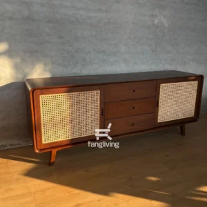 Bufet TV jati minimalis dengan anyaman rotan khas Jepara – desain elegan dan fungsional dari Fangliving