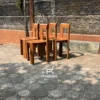 Kursi kayu jati desain minimalis cocok untuk ruang makan modern