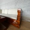 Meja tamu kayu jati senada dengan desain sofa minimalis