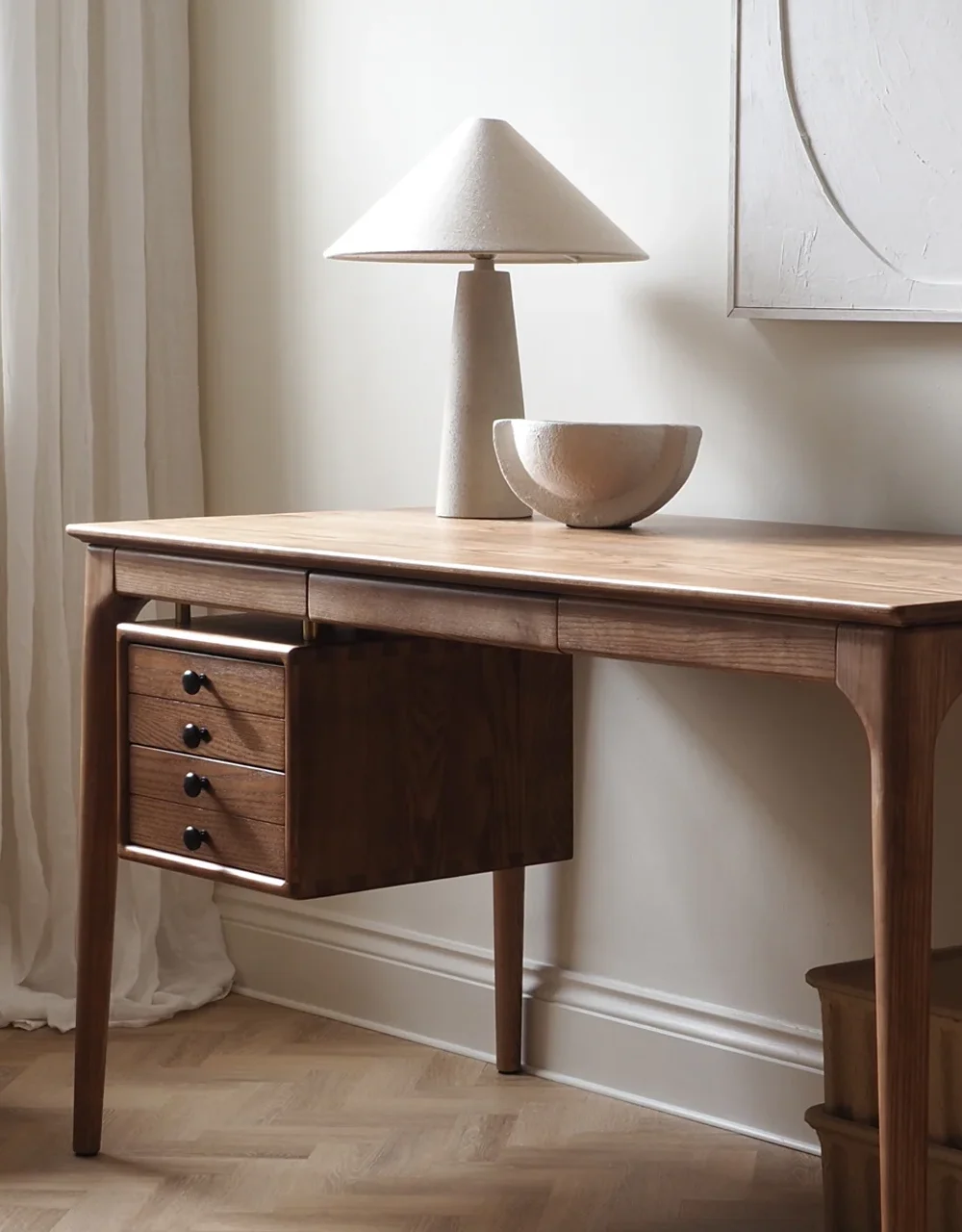 Meja kantor minimalis kayu jati dengan laci samping elegan
