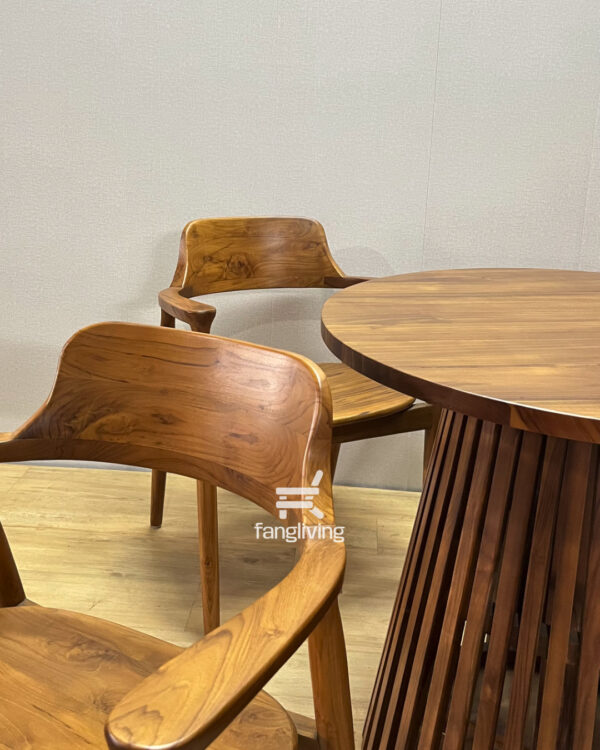 Set meja makan bulat kayu solid modern