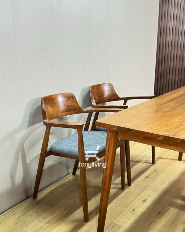 Set Meja Makan Jati Solid 4 Kursi Jok Fabric