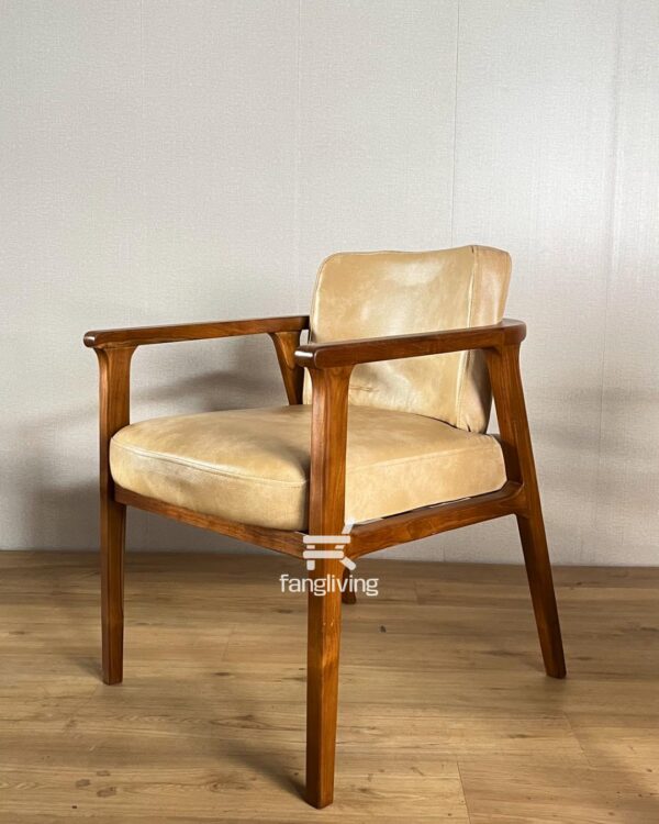 set kursi makan minimalis jok wine cream