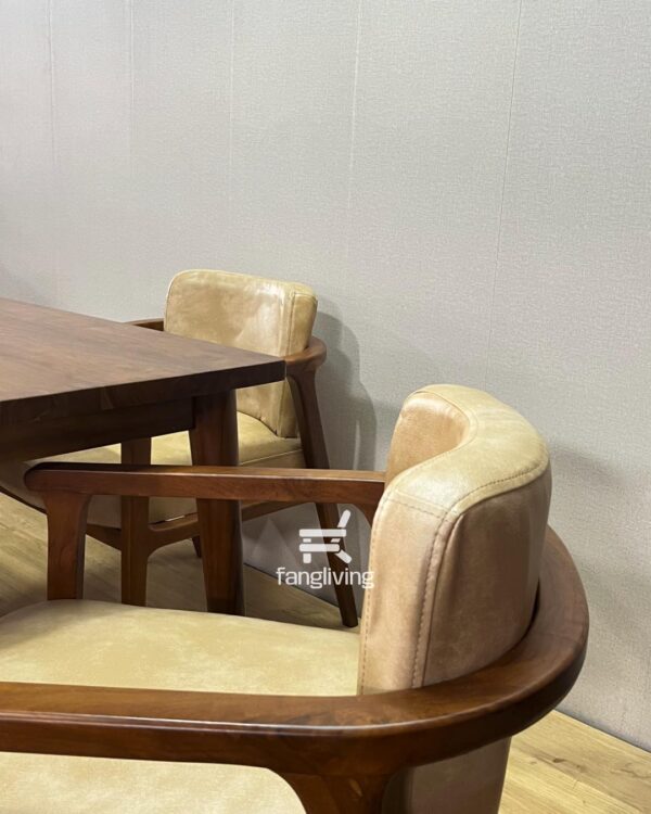 set kursi makan minimalis jok wine cream