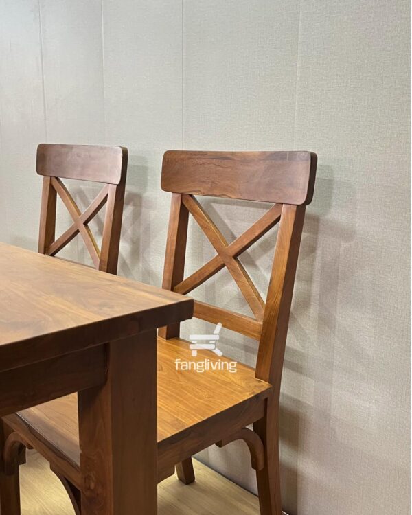 Set meja makan minimalis