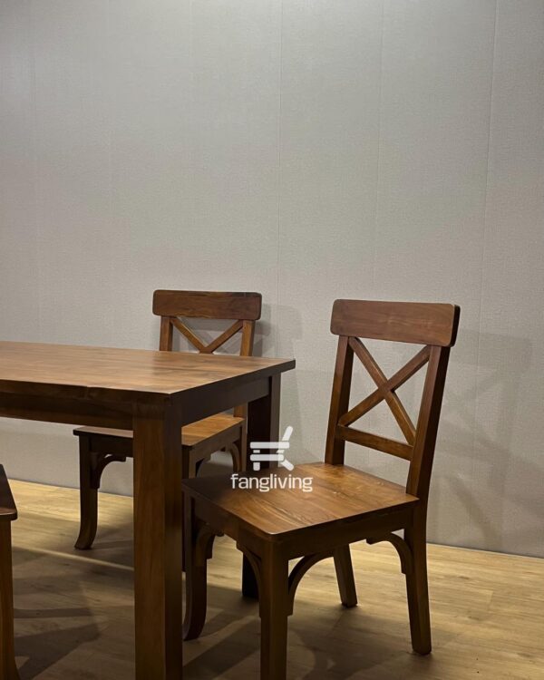 Set meja makan minimalis