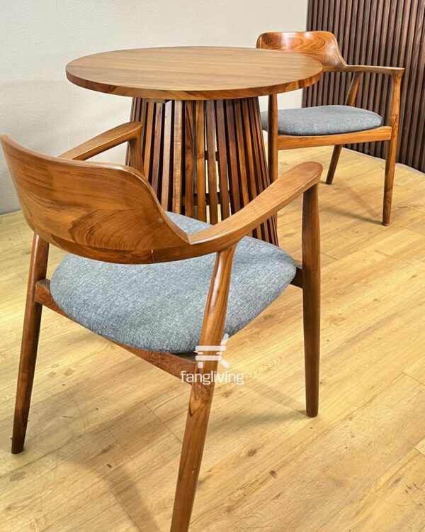 Set Meja Makan Bulat Kayu Jati Minimalis 2 Kursi – Desain Modern Elegan untuk Cafe & Apartemen