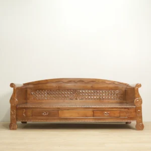 bale bale kursi daybed kayu jati ukiran klasik dengan laci penyimpanan jepara