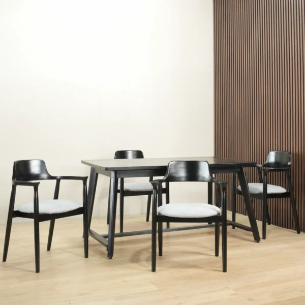 set meja makan hiroshima kayu jati 4 kursi armrest dudukan busa abu 150x80cm finishing hitam jepara