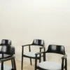 set meja makan hiroshima kayu jati 4 kursi armrest dudukan busa abu 150x80cm finishing hitam jepara