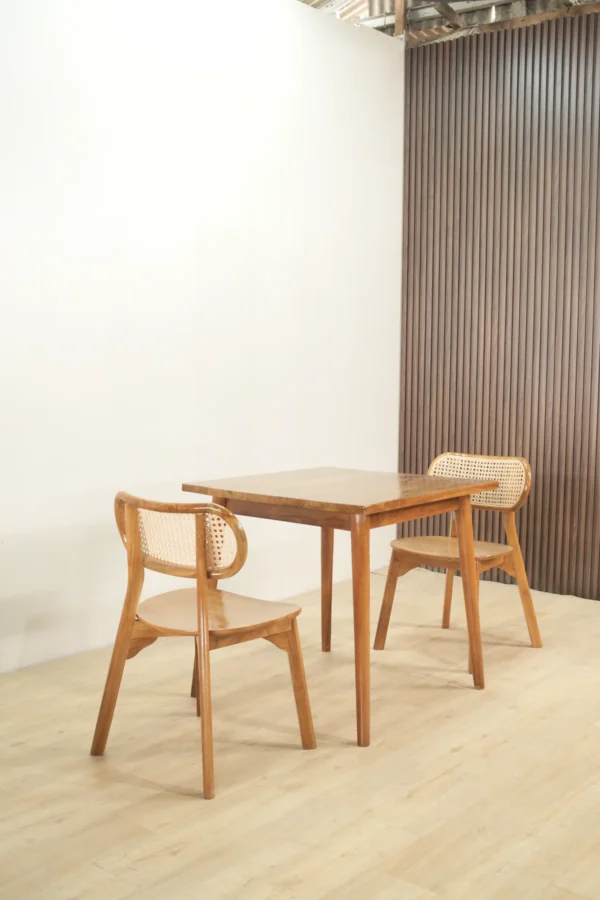 set meja makan kayu jati kombinasi rotan 2 kursi 80x80cm finishing natural gloss jepara