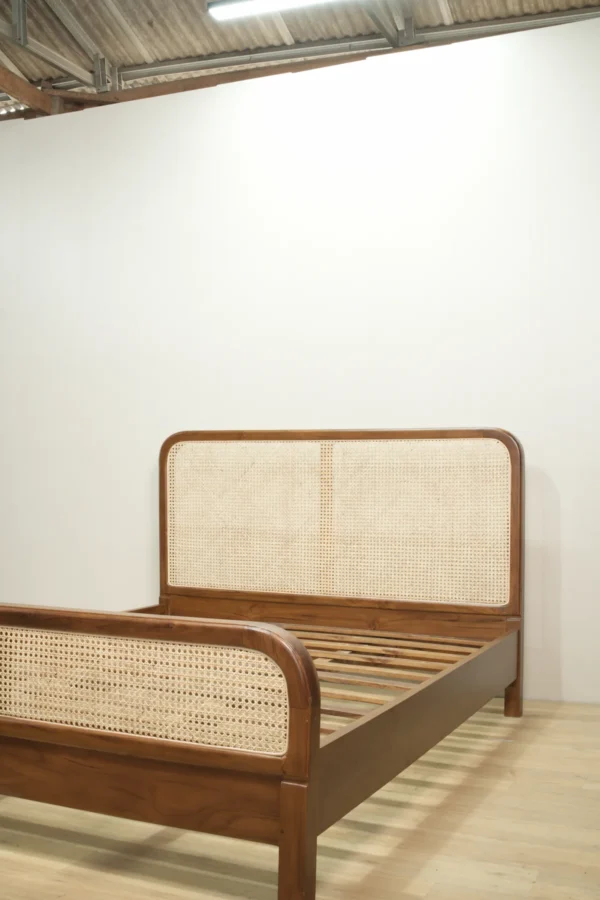 tempat tidur kayu jati kombinasi rotan minimalis scandinavian jepara